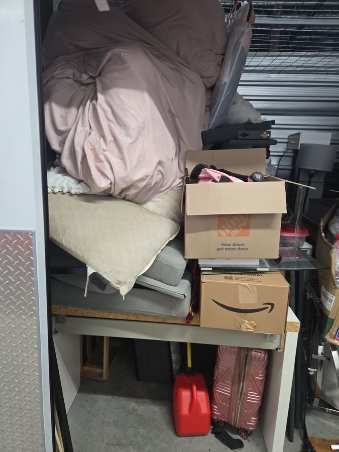 10 x 10 storage unit in Nottingham, MD