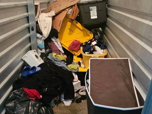 4 x 10 storage unit in Norfolk, VA