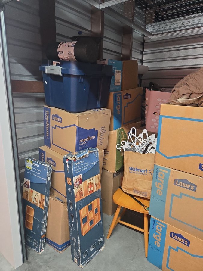 10 x 10 storage unit in Nottingham, MD