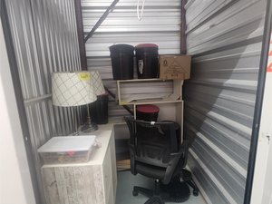 5 x 5 storage unit in Clifton, NJ