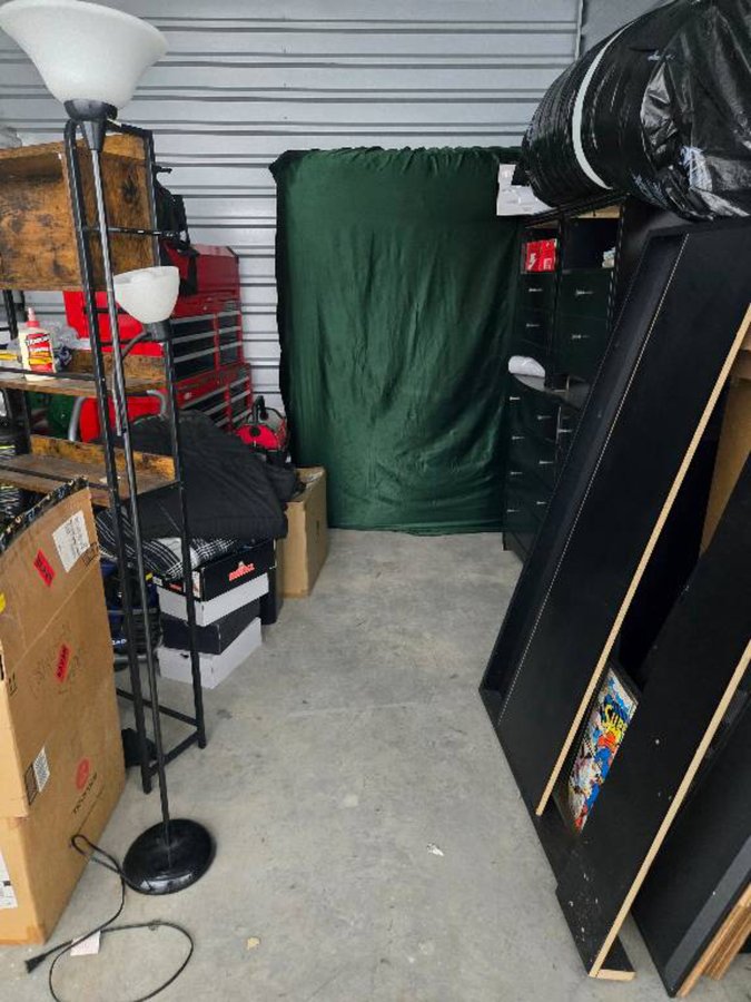 10 x 10 storage unit in Summerville, SC