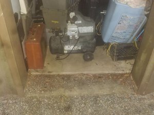 10 x 10 storage unit in Long Beach, MS