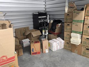 10 x 10 unit in Plymouth Meeting