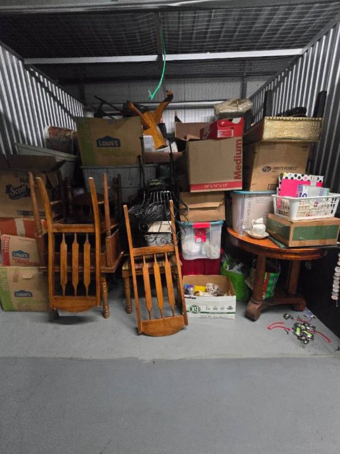 10 x 10 storage unit in Charleston, SC