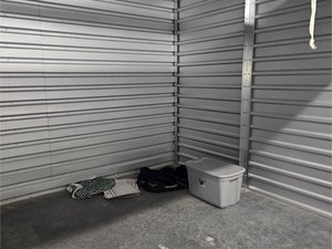 10 x 10 unit in Plymouth Meeting