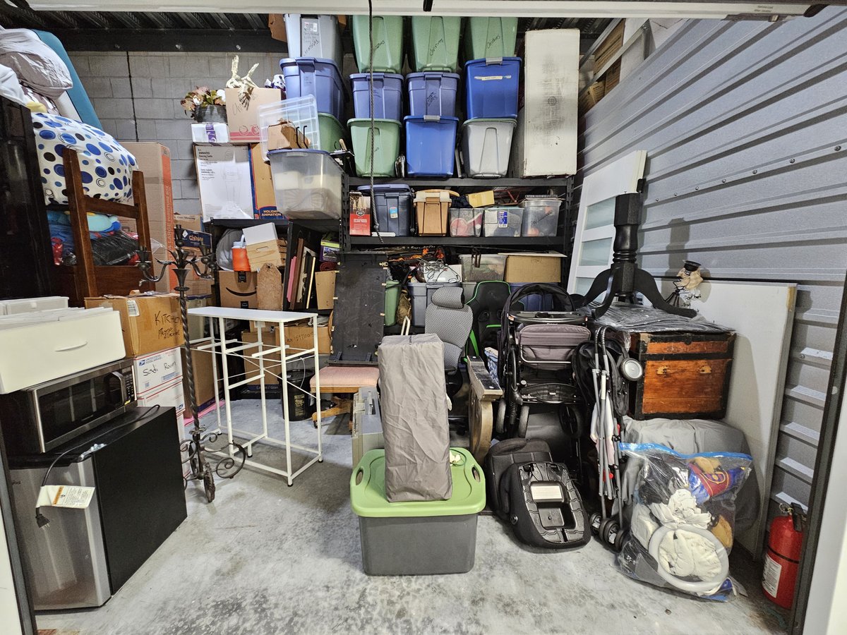 20 x 10 storage unit in Davenport, FL