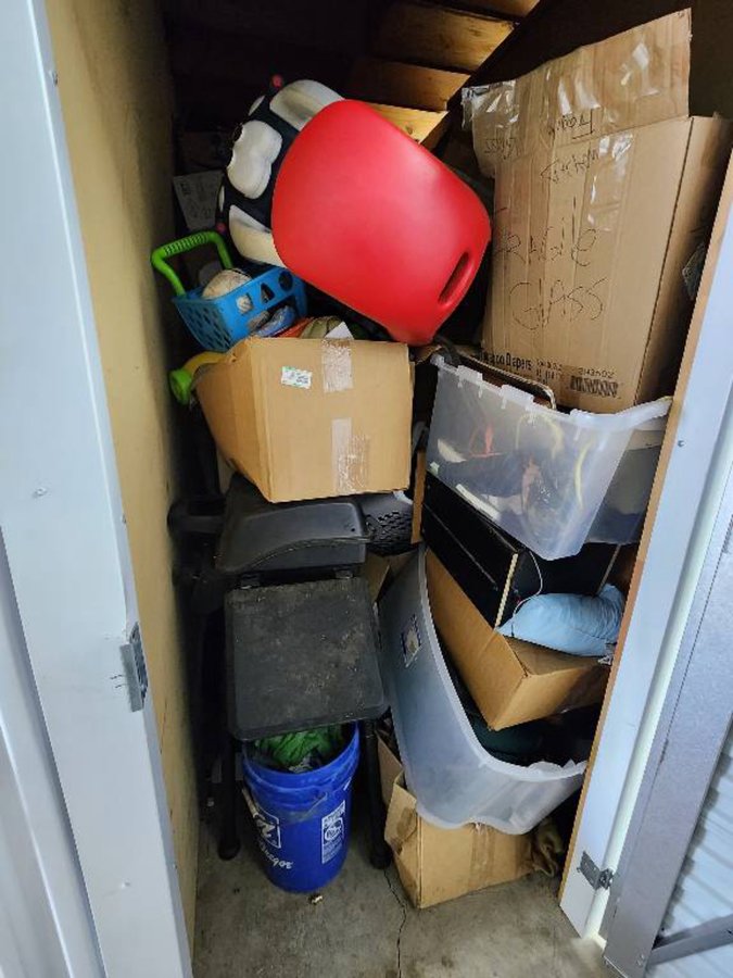 5 x 10 storage unit in Rohnert Park, CA