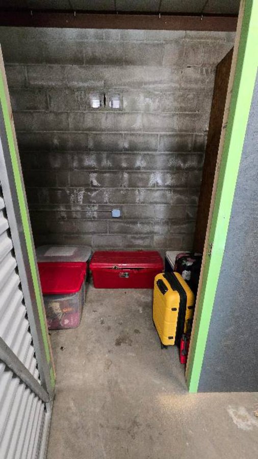 5 x 10 storage unit in Memphis, TN