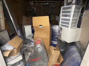 10 x 15 storage unit in Van Nuys, CA