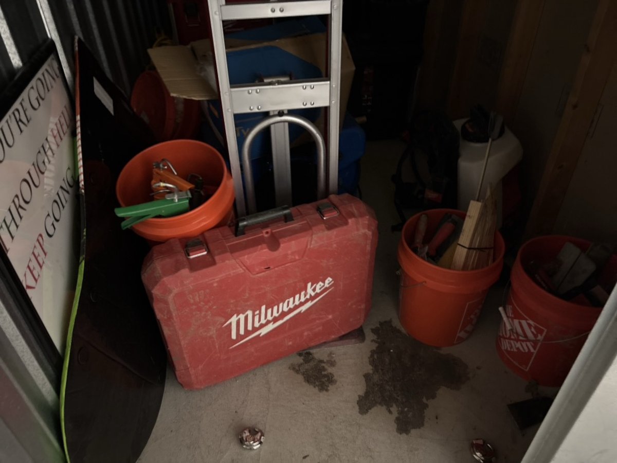 5 x 10 storage unit in Florissant, MO