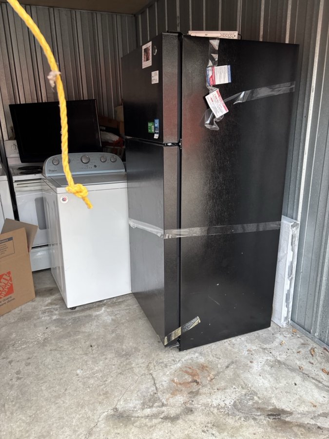 10 x 12 storage unit in Florissant, MO