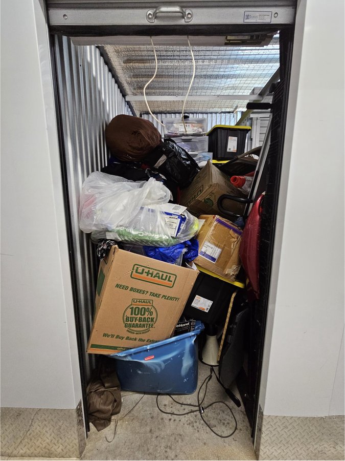 8 x 8 storage unit in Bloomfield, NJ