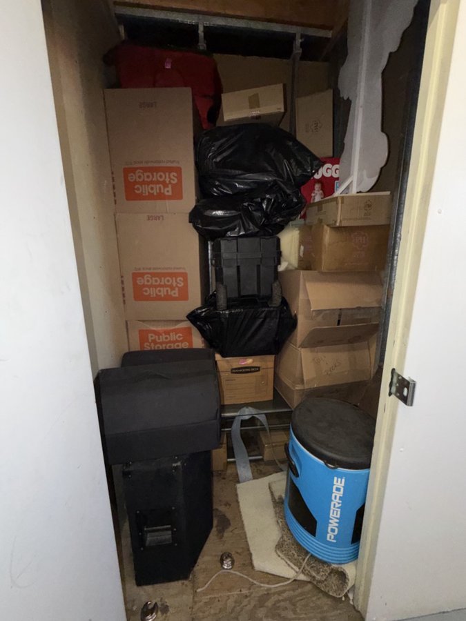 5 x 5 storage unit in Van Nuys, CA