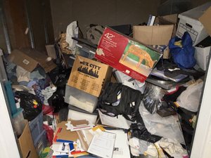 10 x 10 storage unit in Van Nuys, CA