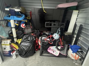 7 x 10 unit in Bronx