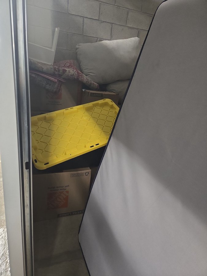 10 x 15 storage unit in Baltimore, MD