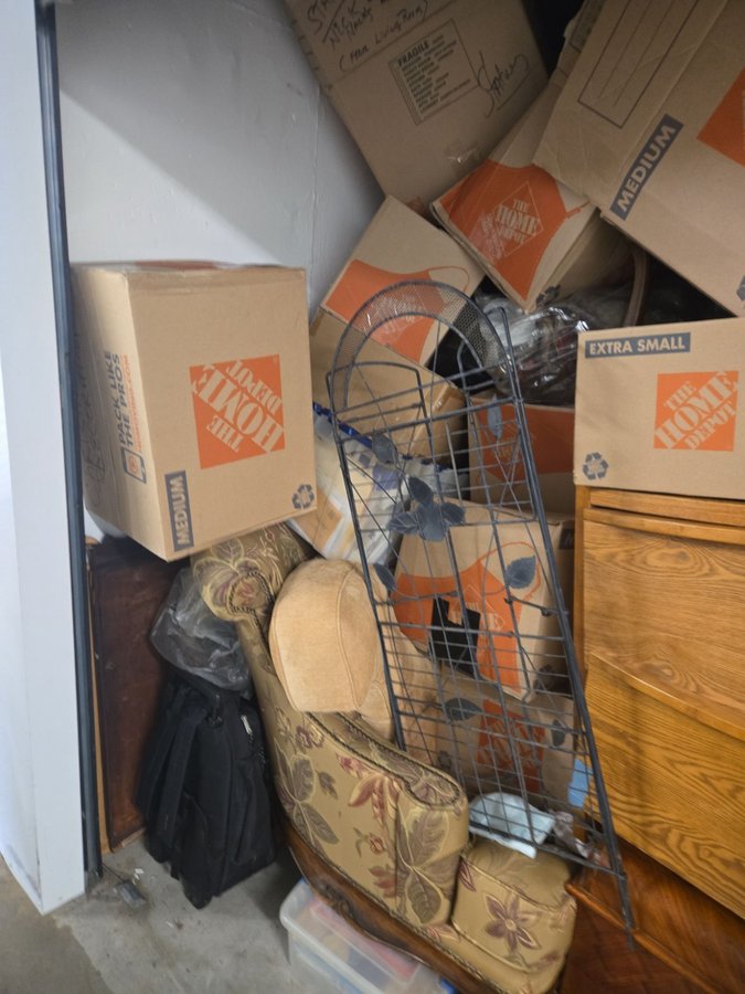 10 x 10 storage unit in Owings Mills, MD