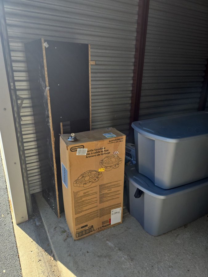 10 x 15 storage unit in Owings Mills, MD