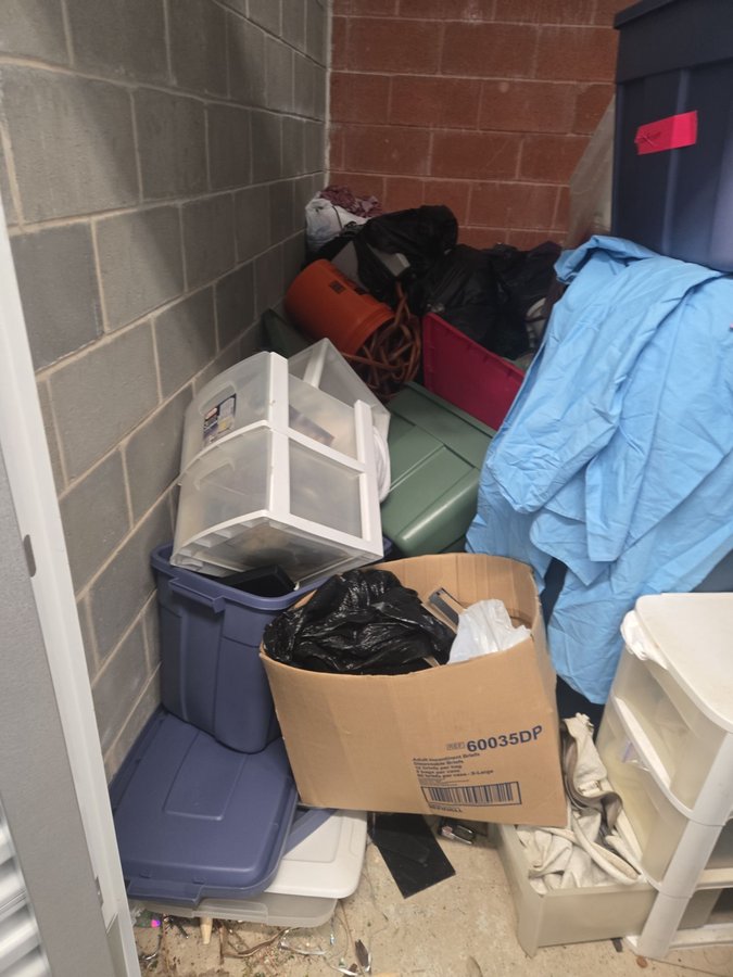 5 x 10 storage unit in Baltimore, MD