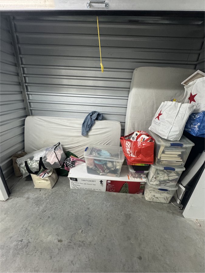 5 x 10 storage unit in Bronx, NY