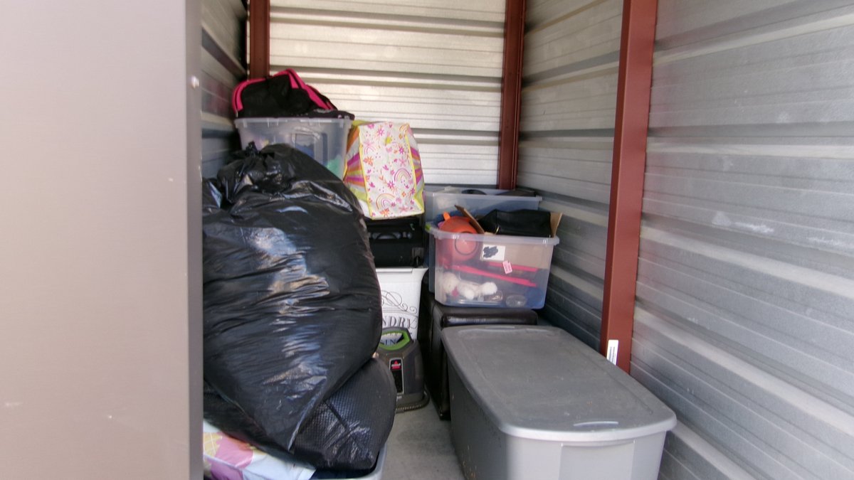 5 x 10 storage unit in Glenville, NY