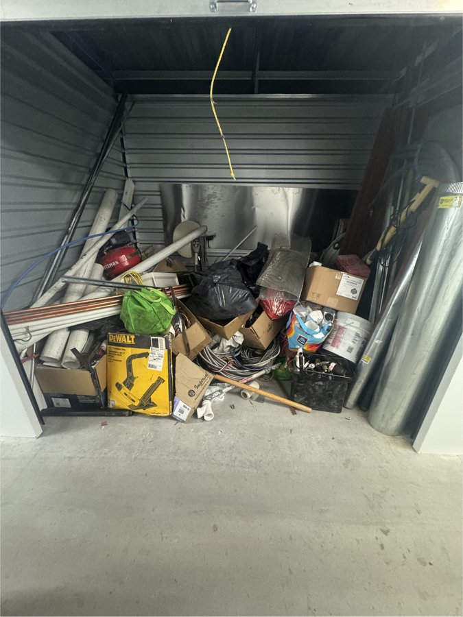 7 x 10 storage unit in Bronx, NY