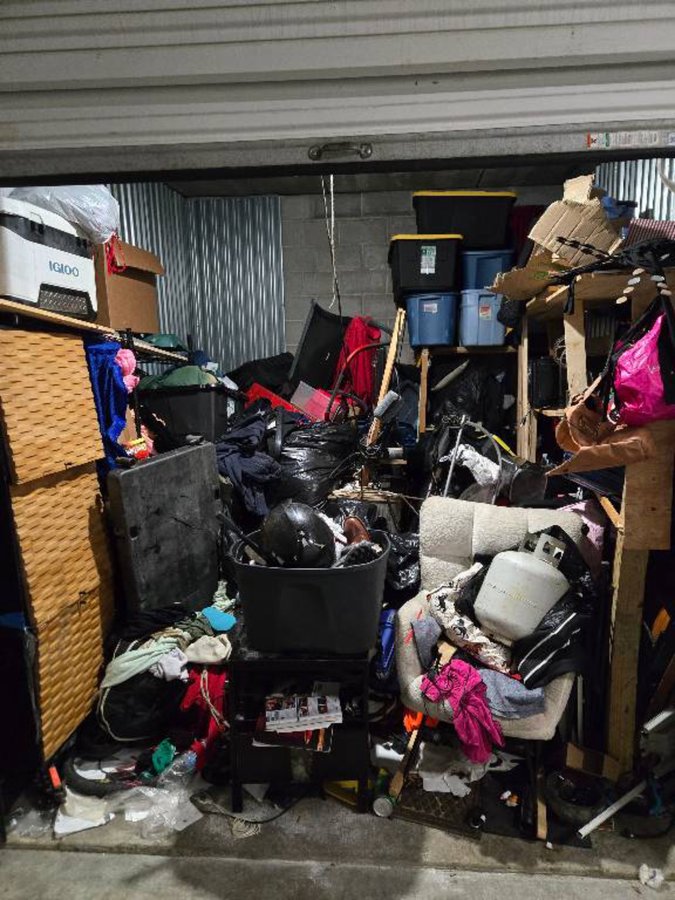 10 x 12 storage unit in Lincolnwood, IL