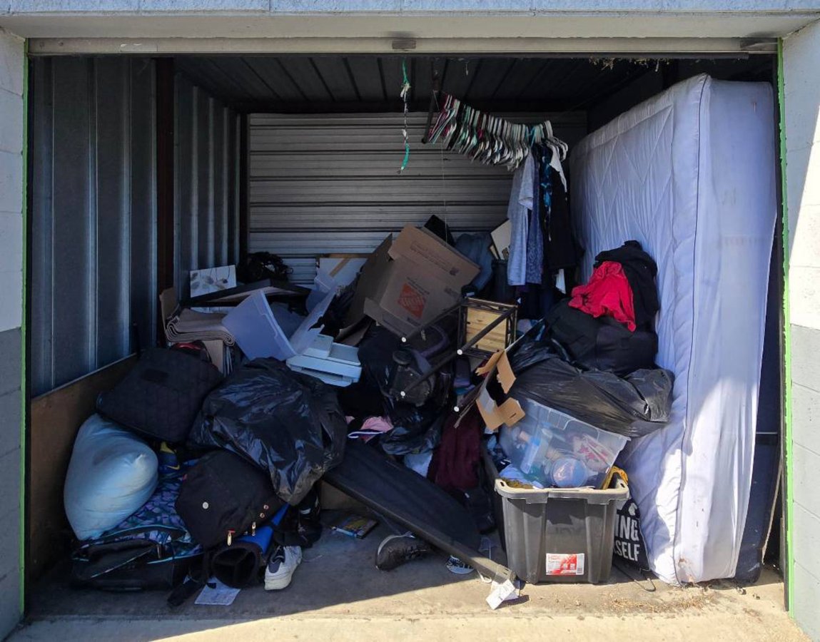 10 x 10 storage unit in Concord, CA