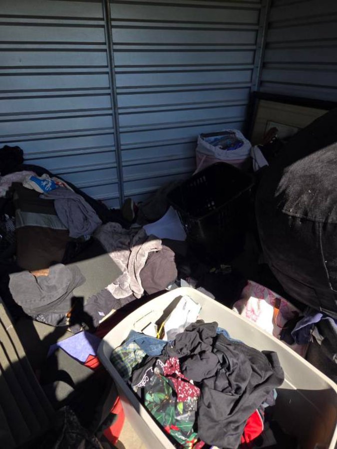 10 x 10 storage unit in Elk Grove, CA
