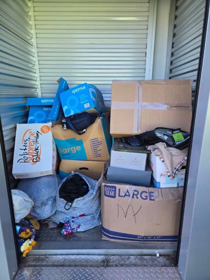 5 x 5 storage unit in Elk Grove, CA