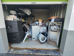 10 x 11 storage unit in Lantana, FL