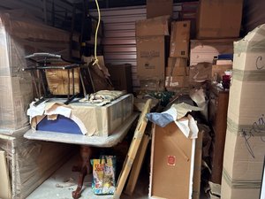 10 x 10 storage unit in Howell, NJ