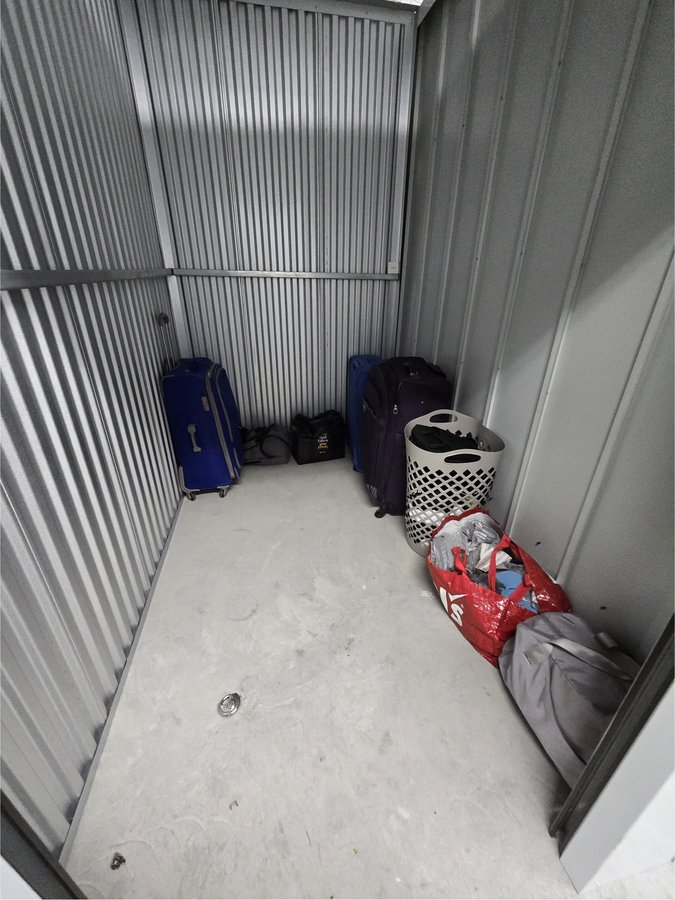 5 x 8 storage unit in Miami, FL