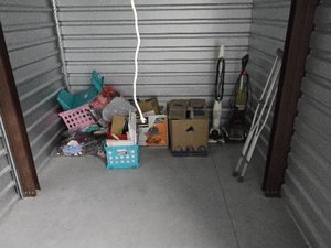 7 x 10 storage unit in Apollo Beach, FL