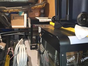10 x 10 unit in Oakland