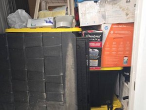 10 x 5 unit in Oakland