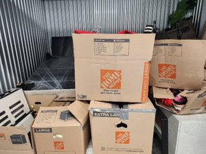 7 x 10 storage unit in Dallas, TX