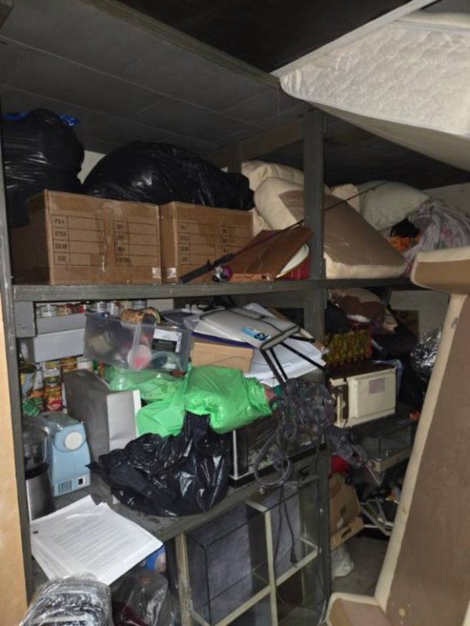 10 x 17 storage unit in Los Angeles, CA