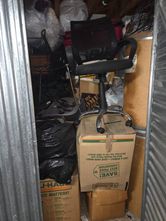 5 x 6 storage unit in Los Angeles, CA