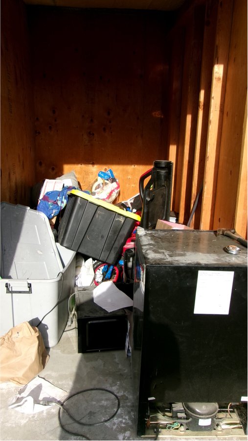 5 x 10 storage unit in Bakersfield, CA