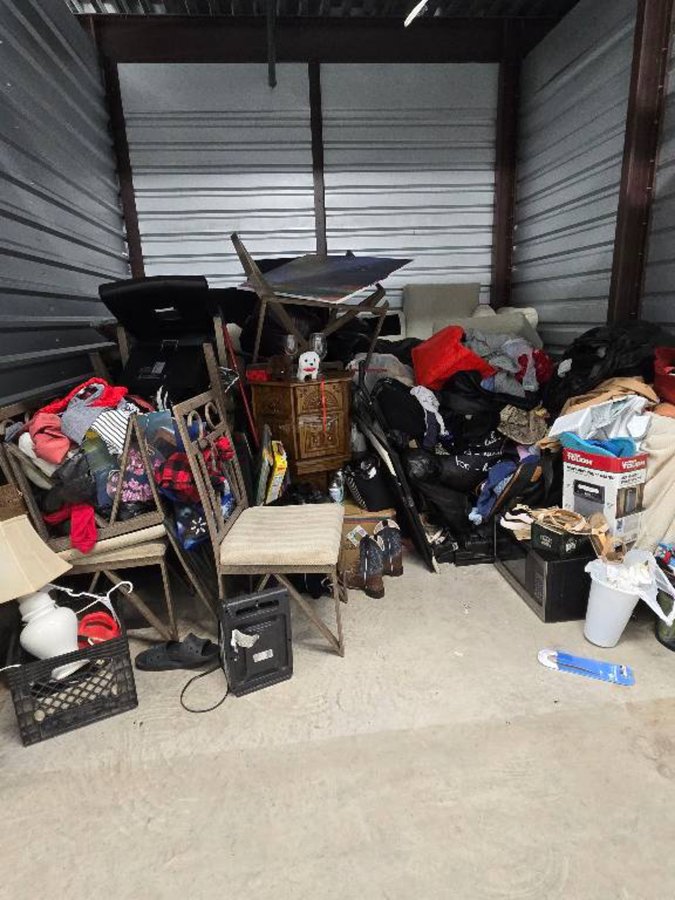 10 x 10 storage unit in Oklahoma City, OK