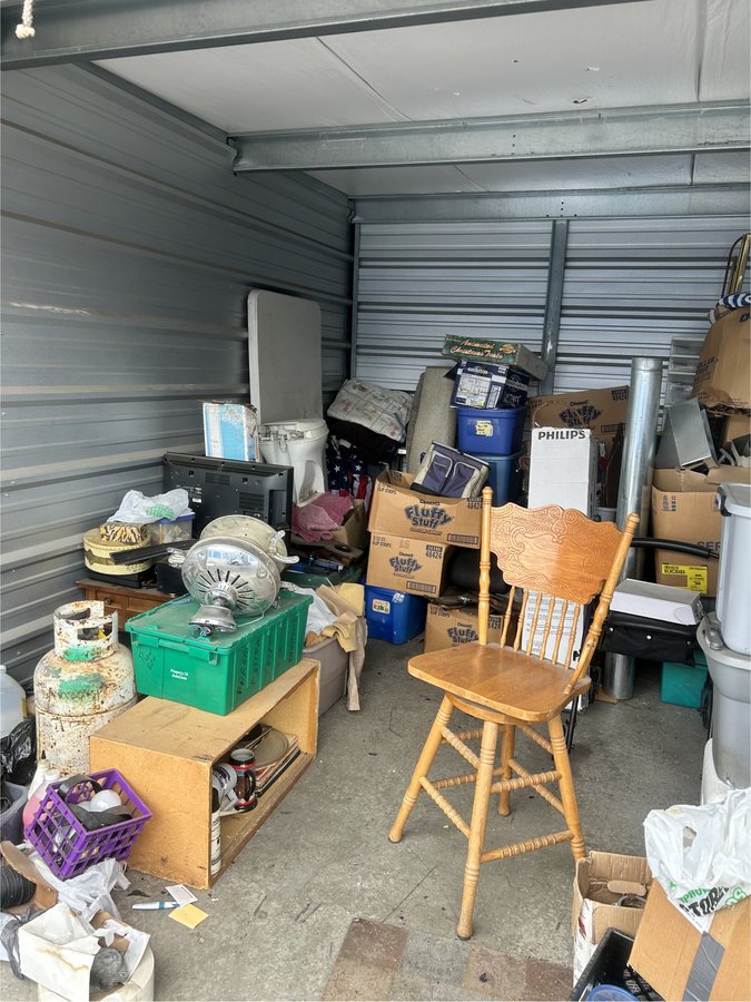 10 x 15 storage unit in Indianapolis, IN