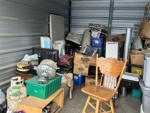 10 x 15 storage unit in Indianapolis, IN
