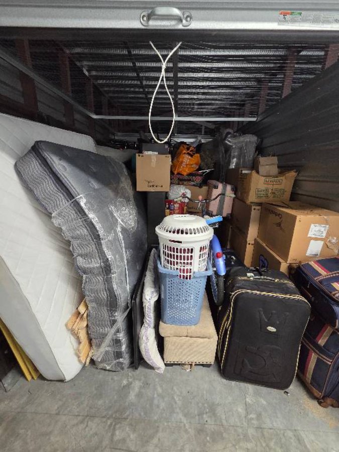 10 x 15 storage unit in Mcdonough, GA