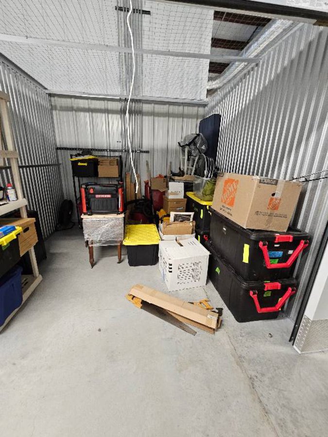 10 x 10 storage unit in Middleton, WI