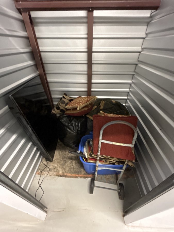 5 x 4 storage unit in Newport News, VA