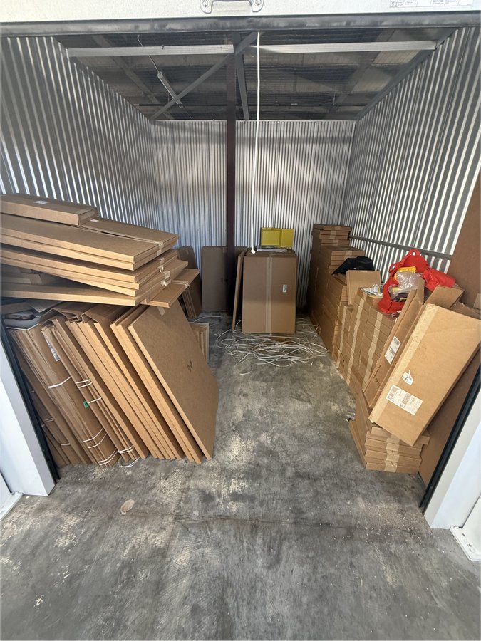 10 x 10 storage unit in Dallas, TX