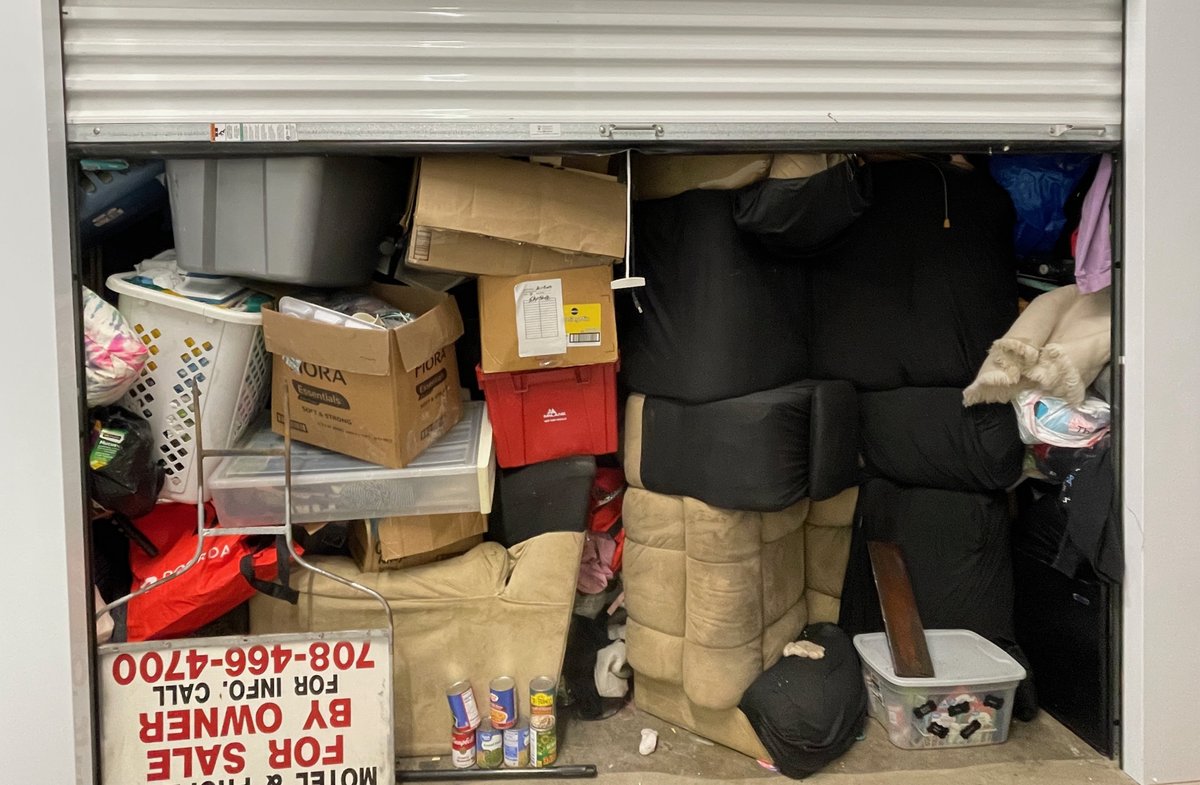 8 x 28 storage unit in Aurora, IL