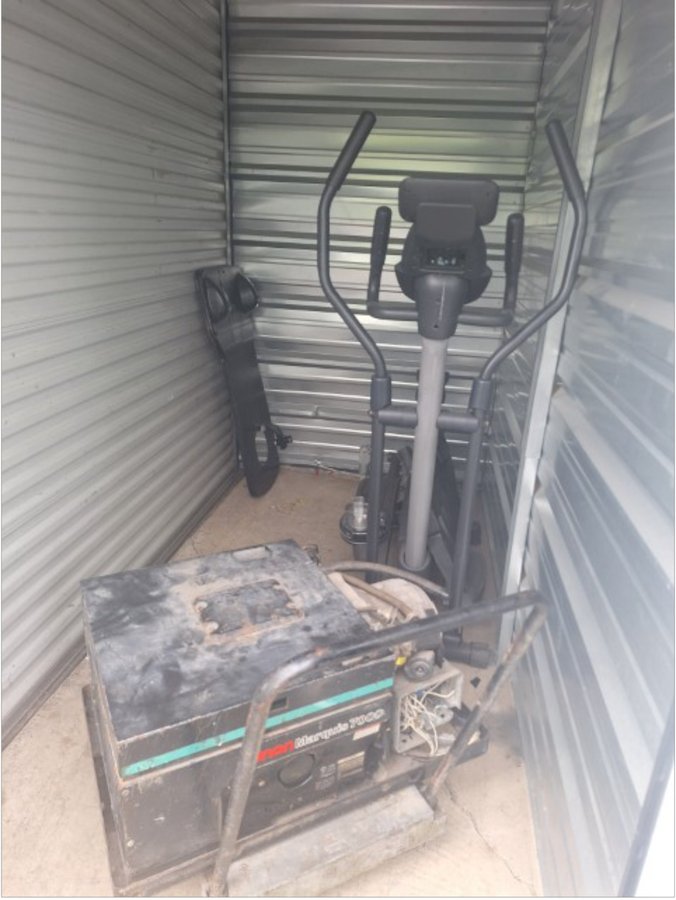 5 x 10 storage unit in Indianapolis, IN