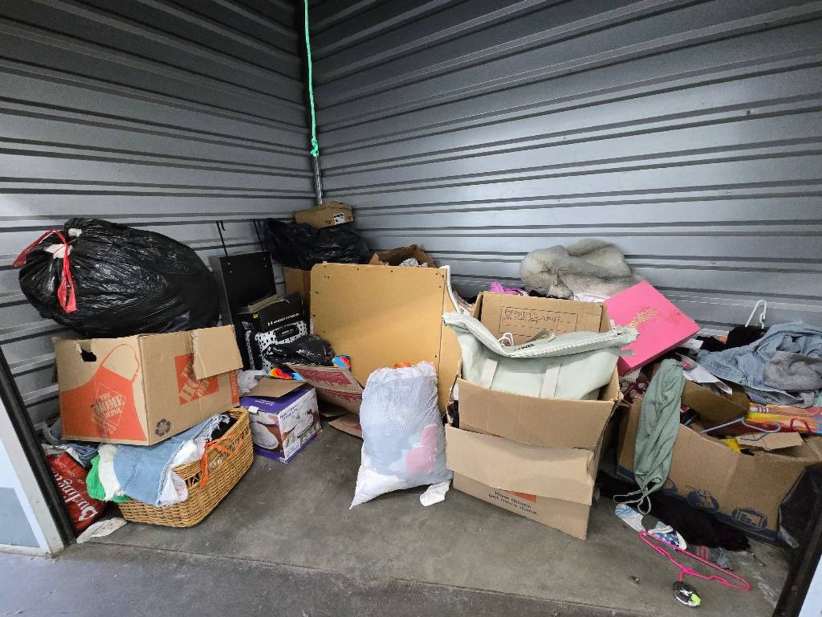 5 x 7 storage unit in Lake Elsinore, CA